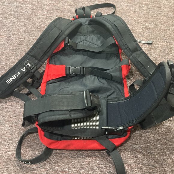 Dakine Heli Pack Ski Snowboard Backpack Rucksack Bag Hiking Red Black - Picture 5 of 10